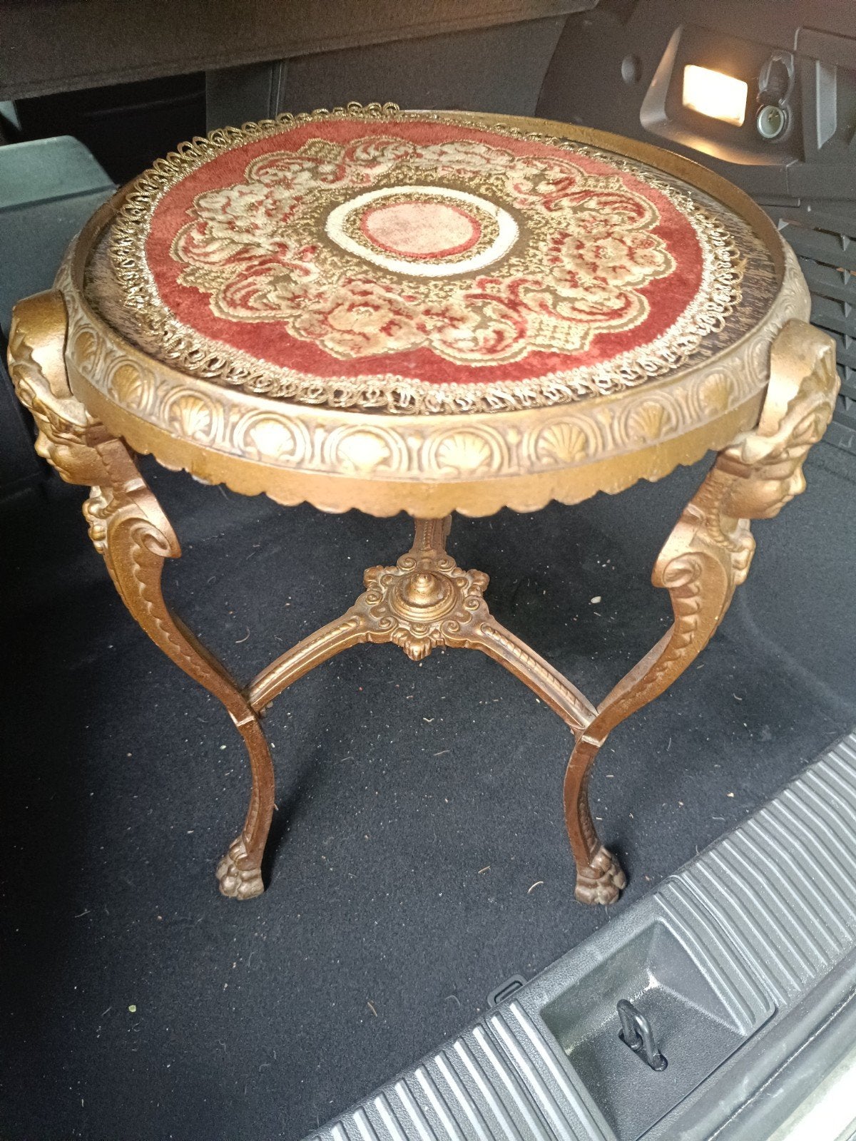Louis XV 3-voet gebeeldhouwde bronzen voetstuktafel, Ophalen