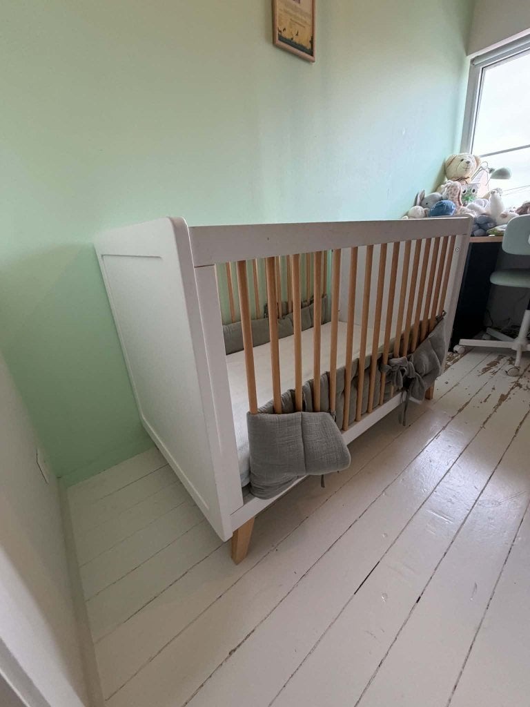 Vintage babybed + Aerosleep matras, Ophalen, Gebruikt, Minder dan 140 cm, Matras