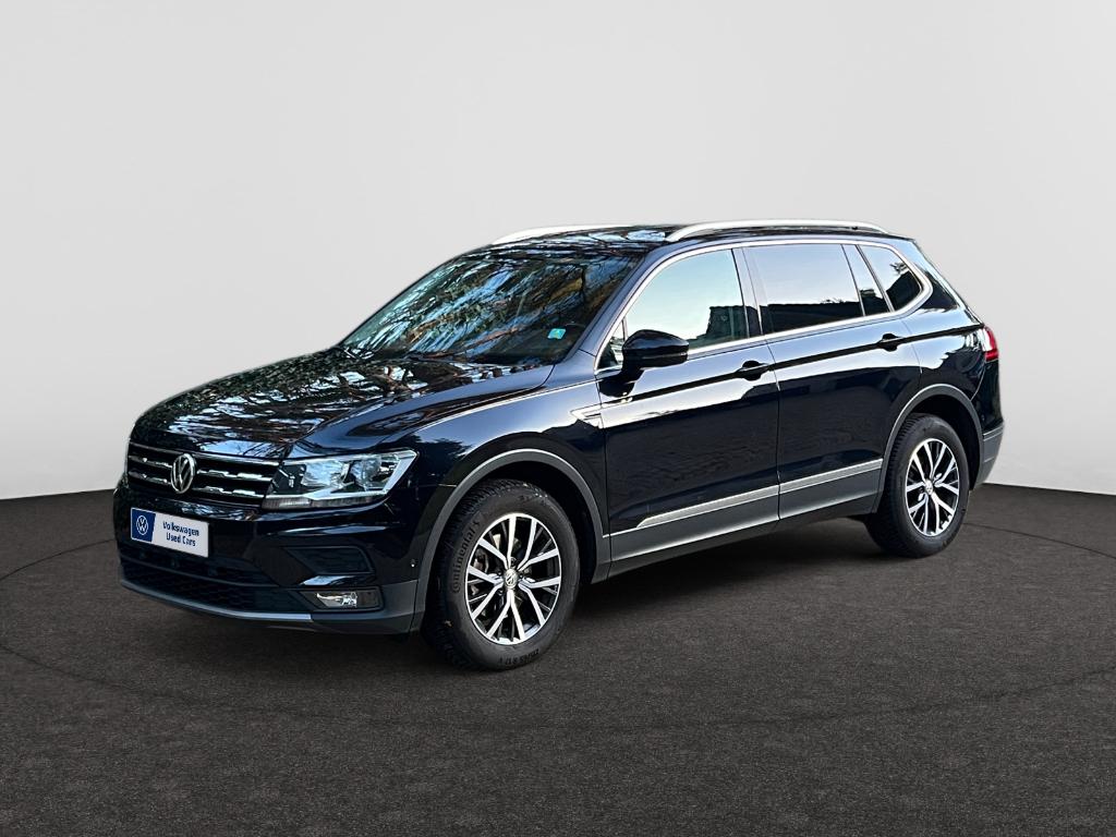 Volkswagen Tiguan Allspace Comfortline, Stof, 1800 kg, 4 cilinders, Zwart