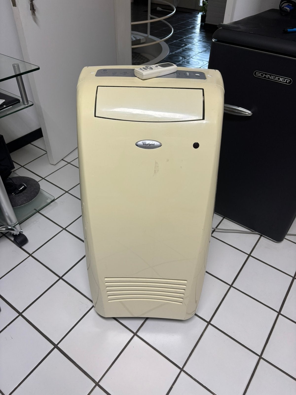 Mobiele airco met afstandbediening, Elektronische apparatuur, Airco's, Ophalen, Gebruikt, Minder dan 60 m³, 3 snelheden of meer