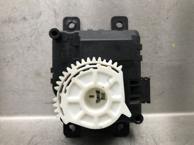 ACTIONNEUR MOTEUR VOLET CHAUFFAGE Honda HR-V (RU), Utilisé, Honda