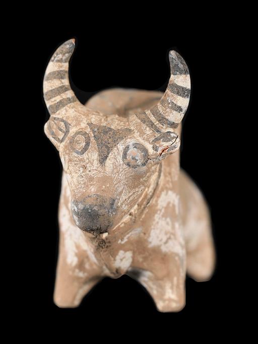 Indus Vallei Terracotta Stierbeeldje   Circa 3300-1300 BC, Tuin en Terras, Gebruikt, Ophalen of Verzenden, Terracotta, Minder dan 40 cm