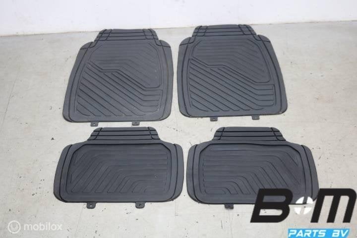 Set rubber vloermatten VW Caddy 2K Maxi Kombi, Auto-onderdelen, Interieur en Bekleding, Gebruikt