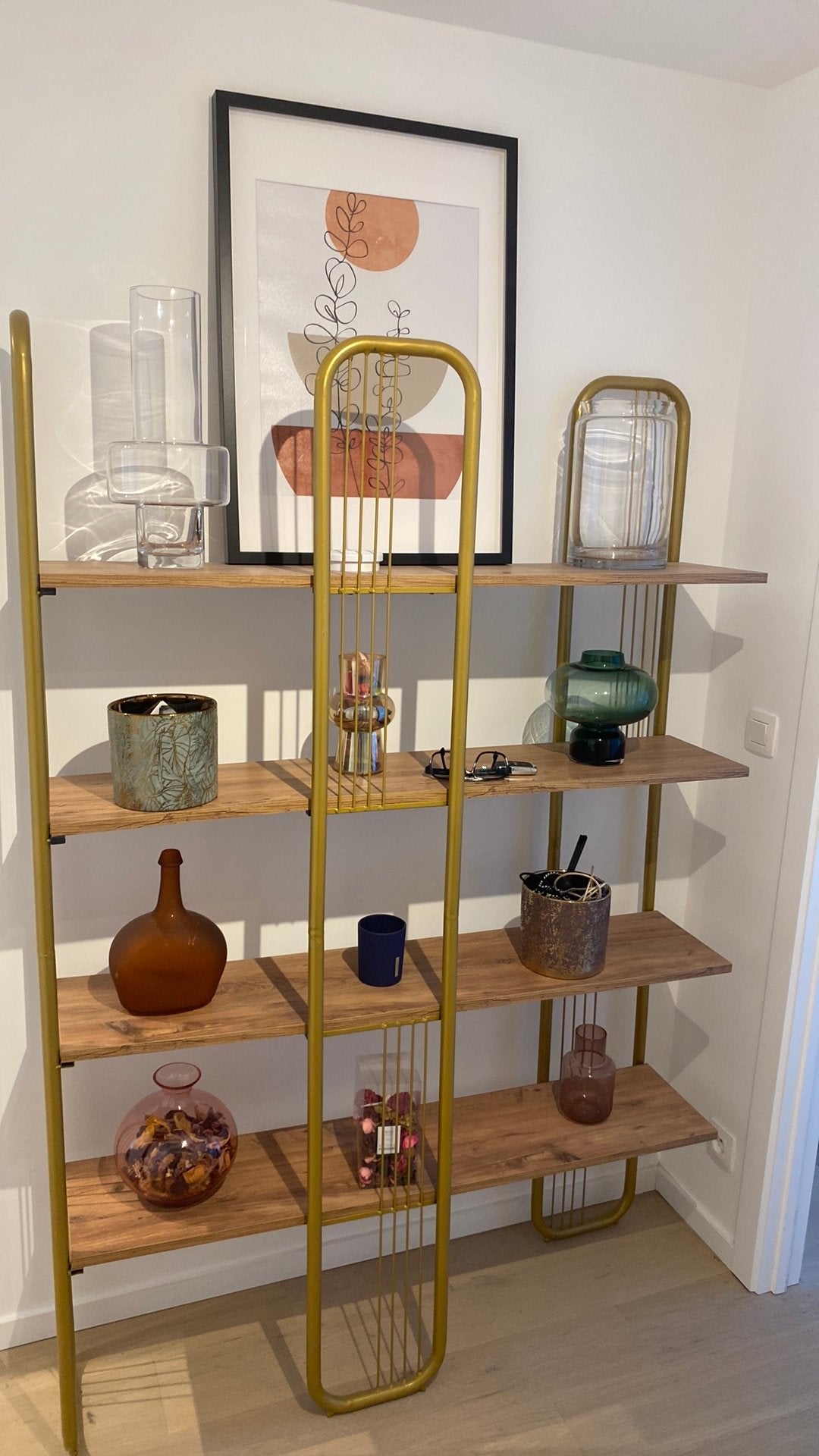 Étagère plus vases sauf les 2 blancs au dessus, Enlèvement, Comme neuf