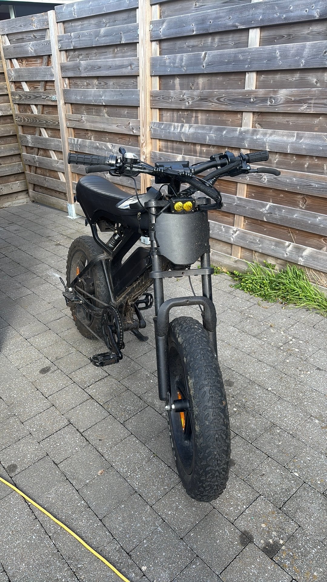 V20 fatbike, Fietsen en Brommers, Ophalen of Verzenden, Zo goed als nieuw