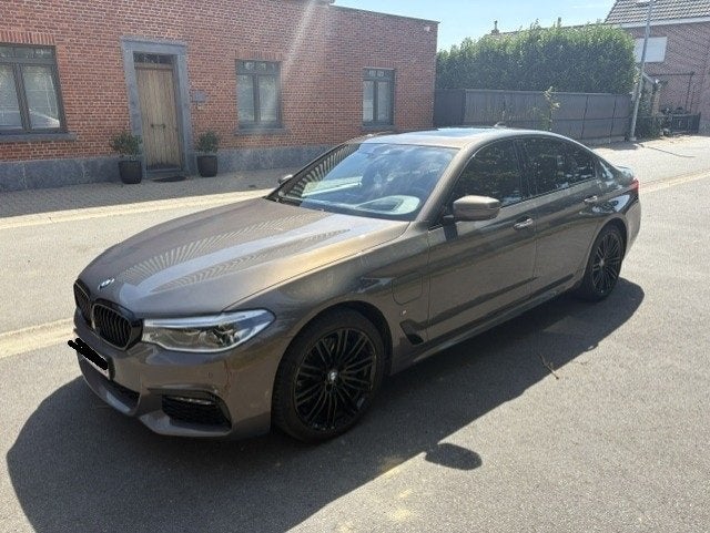 BMW 530e IPerformance, Automaat, 1998 cc, Achterwielaandrijving, Leder