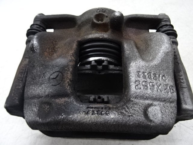 ETRIER DE FREIN AVANT GAUCHE Mercedes-Benz CLA (117.3), Autos : Pièces & Accessoires, Mercedes-Benz, Utilisé, Dialog.mb@mercedes-benz.com