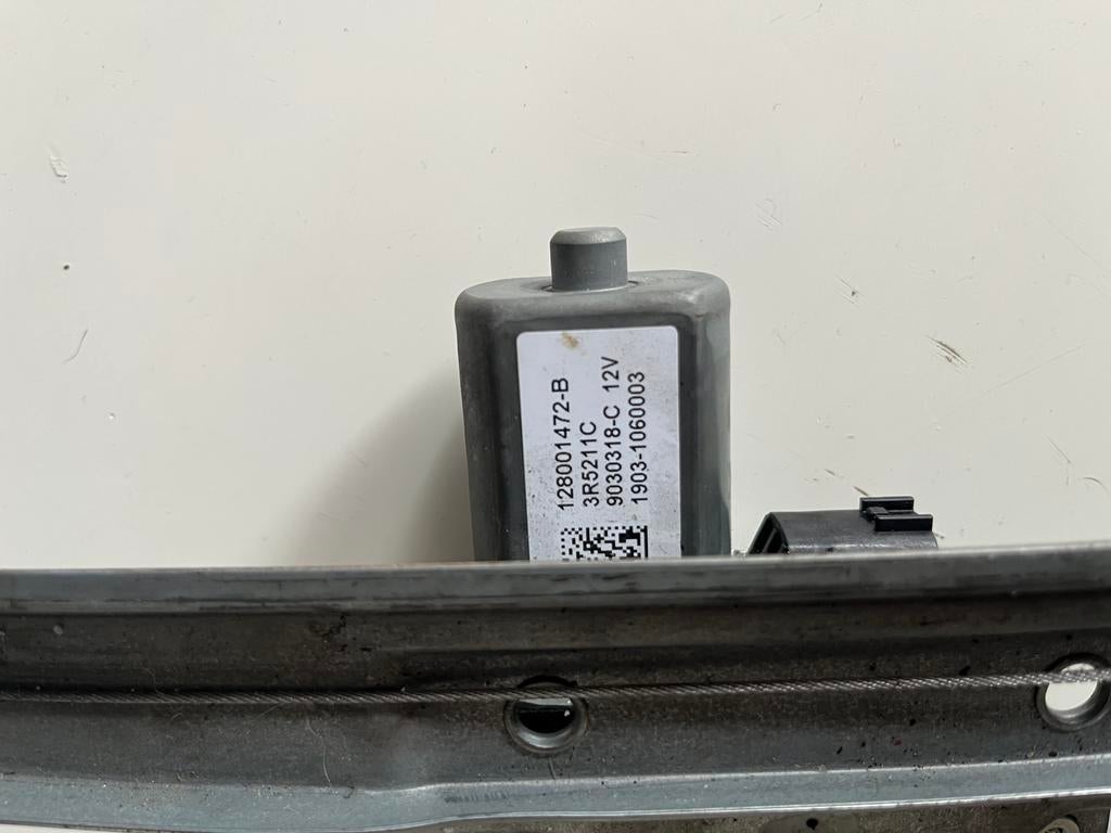 Lève-vitre avant Gauche RENAULT Clio4 807213867R -128001472B, Enlèvement, Renault