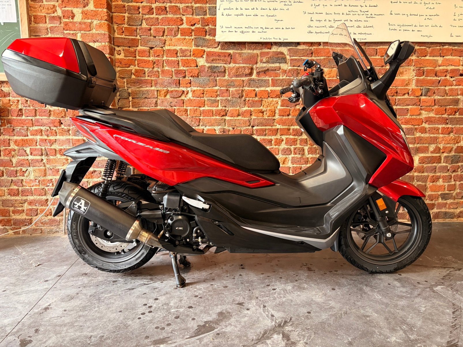 Honda Forza 350 Arow, Ophalen