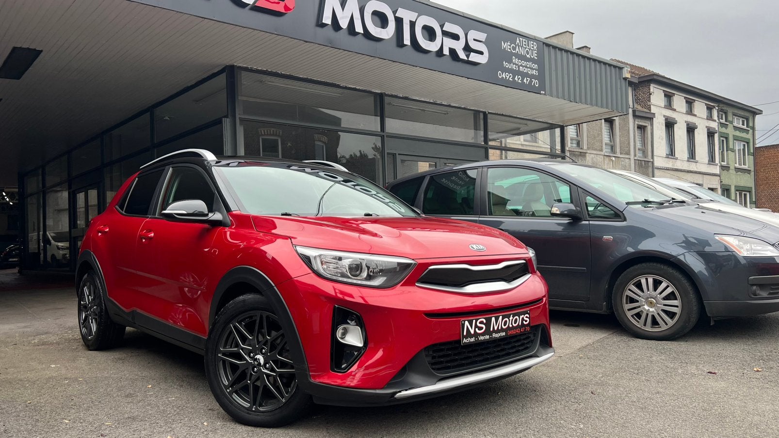 || Kia stonic 1.0 ess boîte automatique ||, Autos, Rouge, Achat, 998 cm³, Euro 6