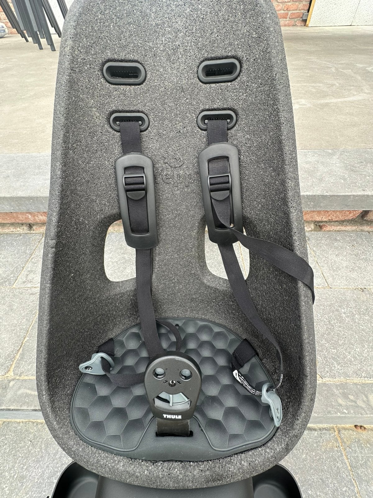 Siège vélo arrière Thule Yepp Nexxt Maxi rack mount, Enlèvement, Comme neuf, Repose-pieds