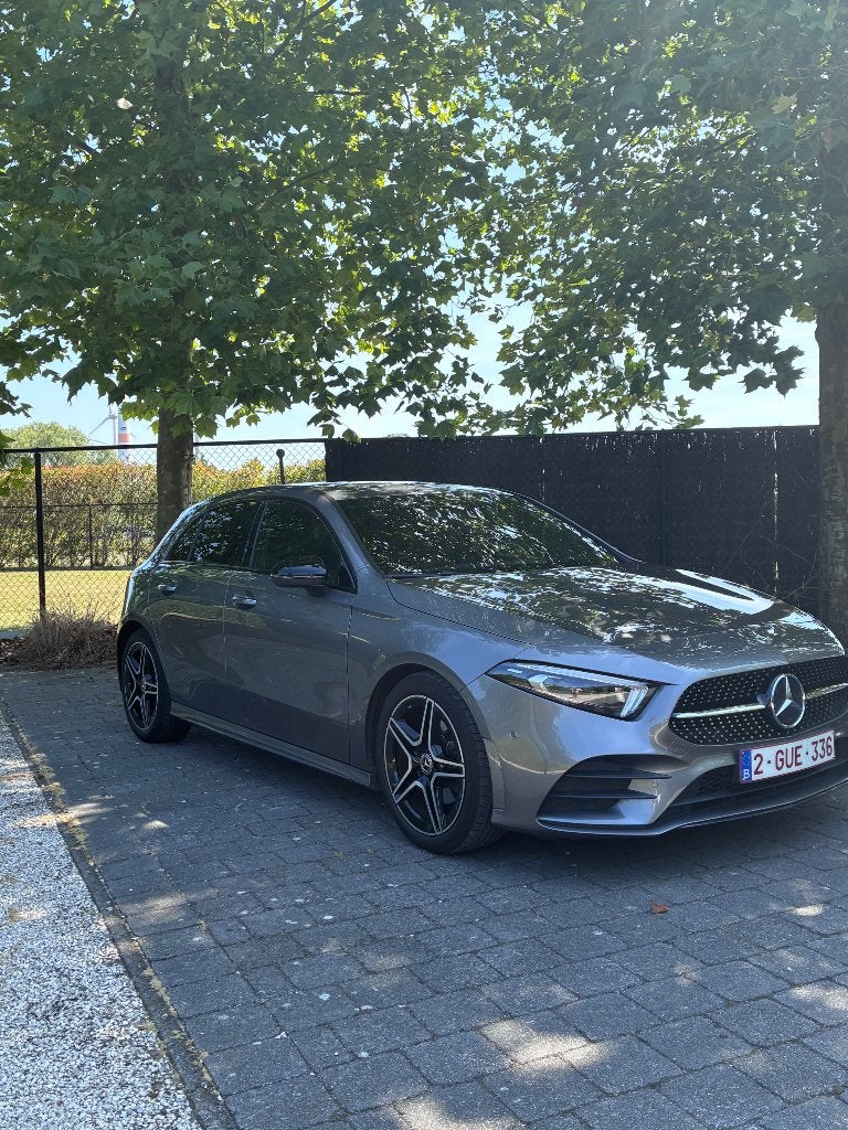 Mercedes A180 Amg-line, 4 zetels, 4 cilinders, Leder en Stof, Particulier