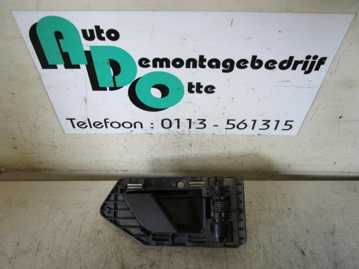 Poignée portière 2portes droite d'un Citroen Berlingo, -, Utilisé, -, -