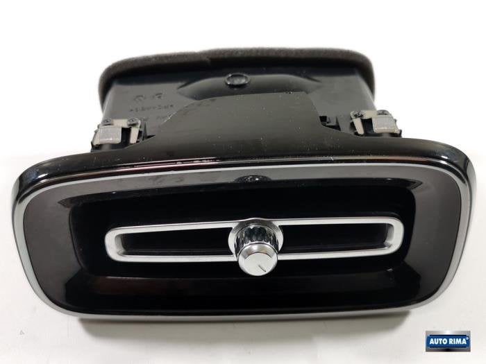 Grille aération tableau de bord d'un Volvo XC40, -, 3 mois de garantie, -, -