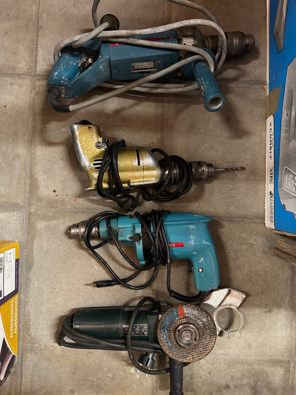 4 pieces Outillage de construction GRATUIT, Enlèvement, Utilisé