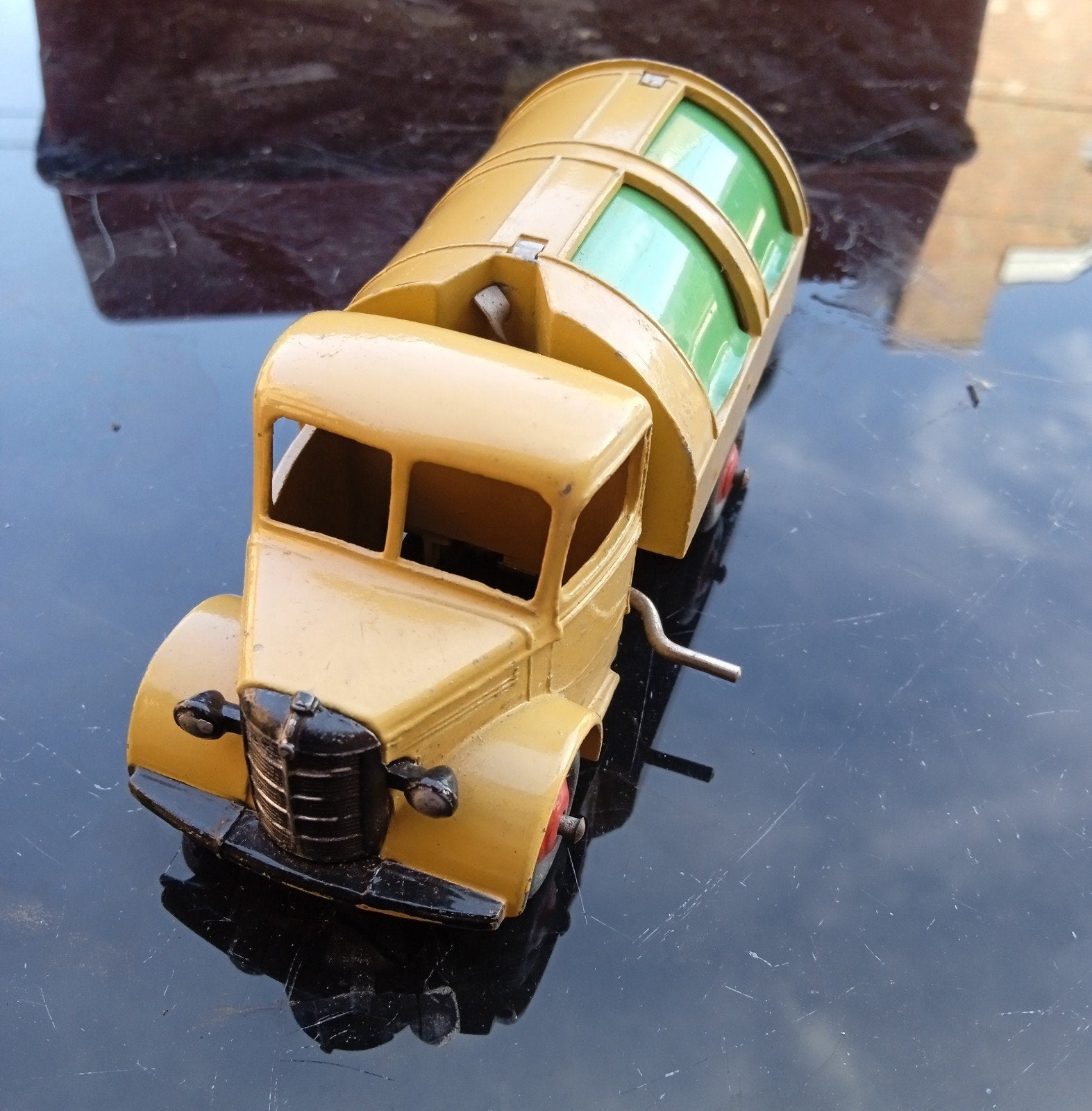 dinky toys  camion, Enlèvement ou Envoi, Comme neuf