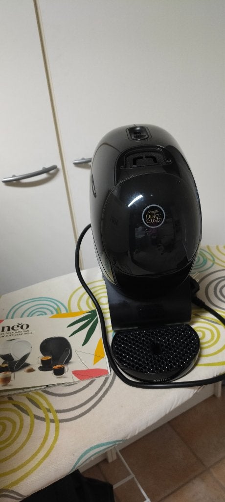 neo dolce gusto, Ophalen, Dolce Gusto, Zo goed als nieuw, Capsulehouder
