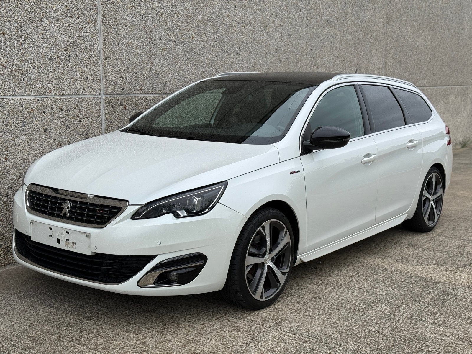 Peugeot 308 GT LINE 1.2i Automaat - Pano - Leder - New Car, Auto's, Automaat, Leder, Bedrijf, Te koop