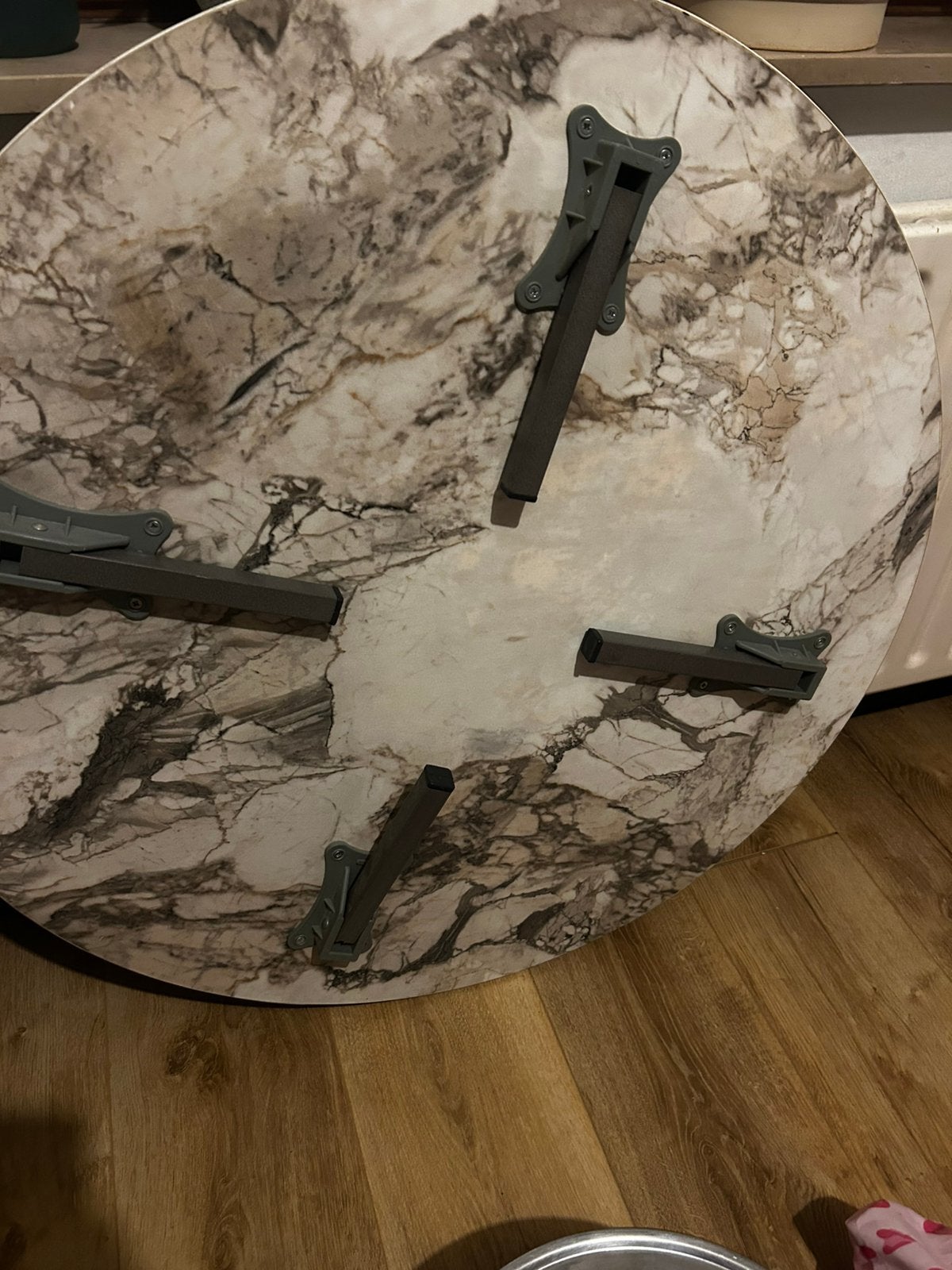 Klein grond tafel, Enlèvement, Comme neuf