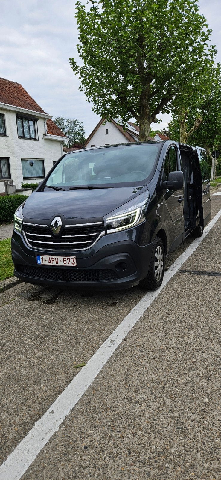 Renault Trafic 2.0 dci, 6 portes, Euro 6, Noir, Particulier