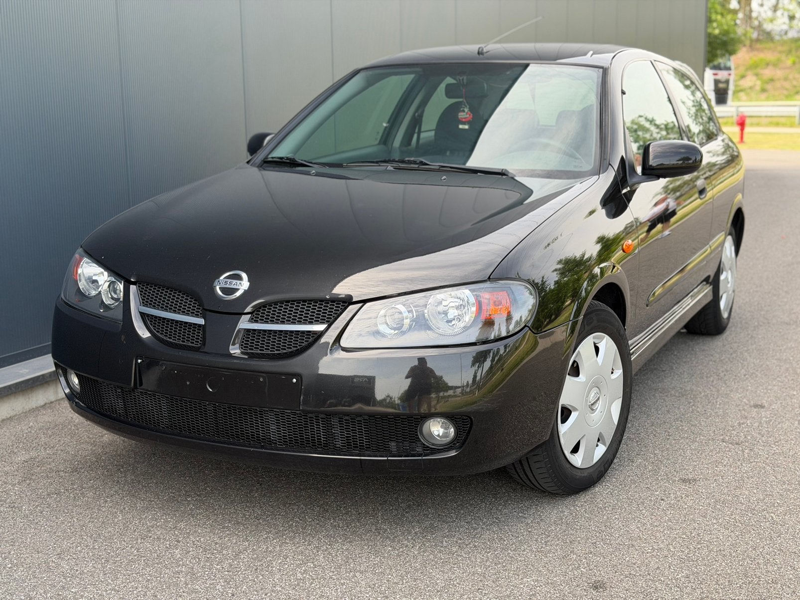 Nissan Almera 1.5 Benzine / Airco, Auto's, Testrit aan huis, Zwart, 4 cilinders, 72 kW