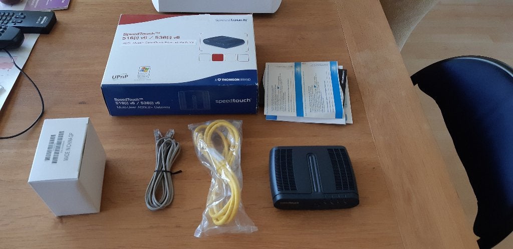 Modem Alcatel speedtouch 516 V6, Computers en Software, Ophalen, Zo goed als nieuw, Router met modem, Alcatel
