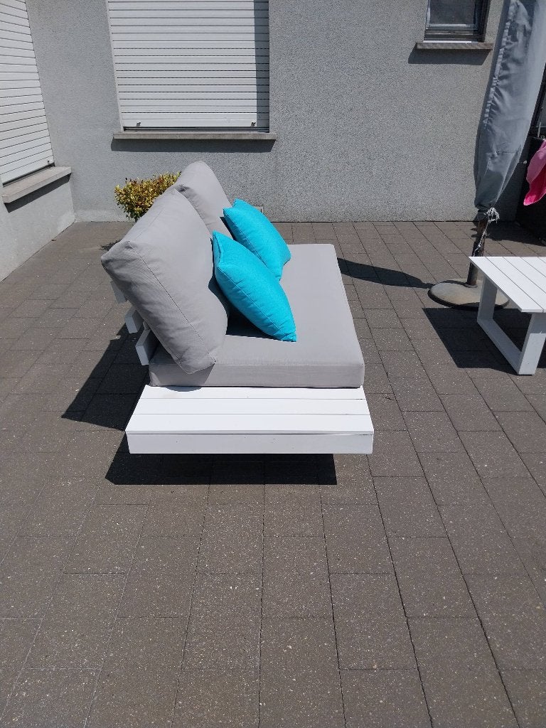 Loungeset voor buiten met bijhorende salontafel, Ophalen, Gebruikt, 6 zitplaatsen, Bank