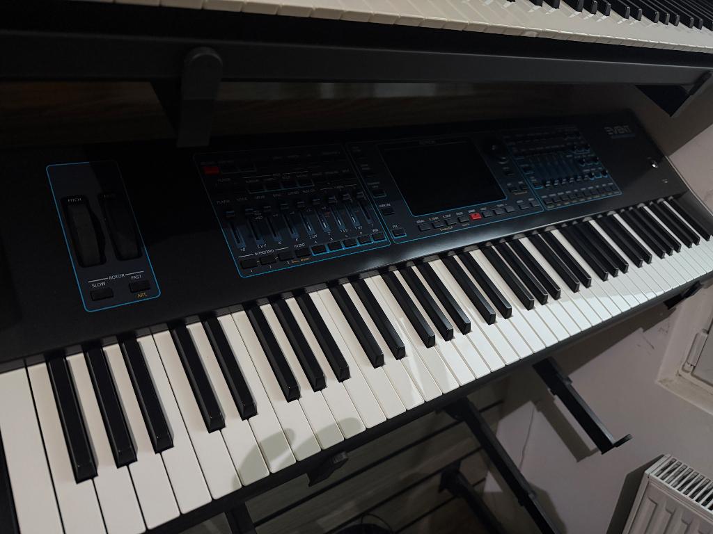 Ketron Event 76 entertainer, Muziek en Instrumenten, Keyboards, Ophalen, Gebruikt, Midi-aansluiting