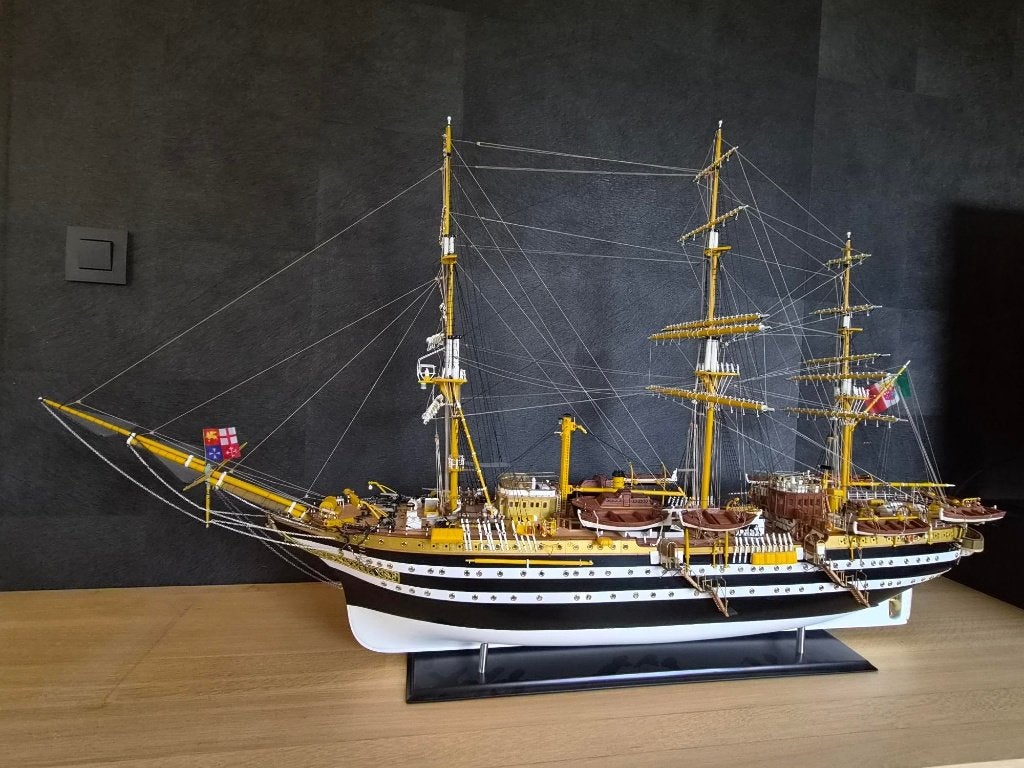 Maquette de bateau en bois Americo Vespucci, Enlèvement, Comme neuf, 1:50 à 1:200, Autres marques