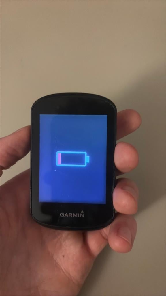 Garmin Edge 530 - battery broken, Fietsen en Brommers, Fietsaccessoires | Fietscomputers, Ophalen, Gebruikt
