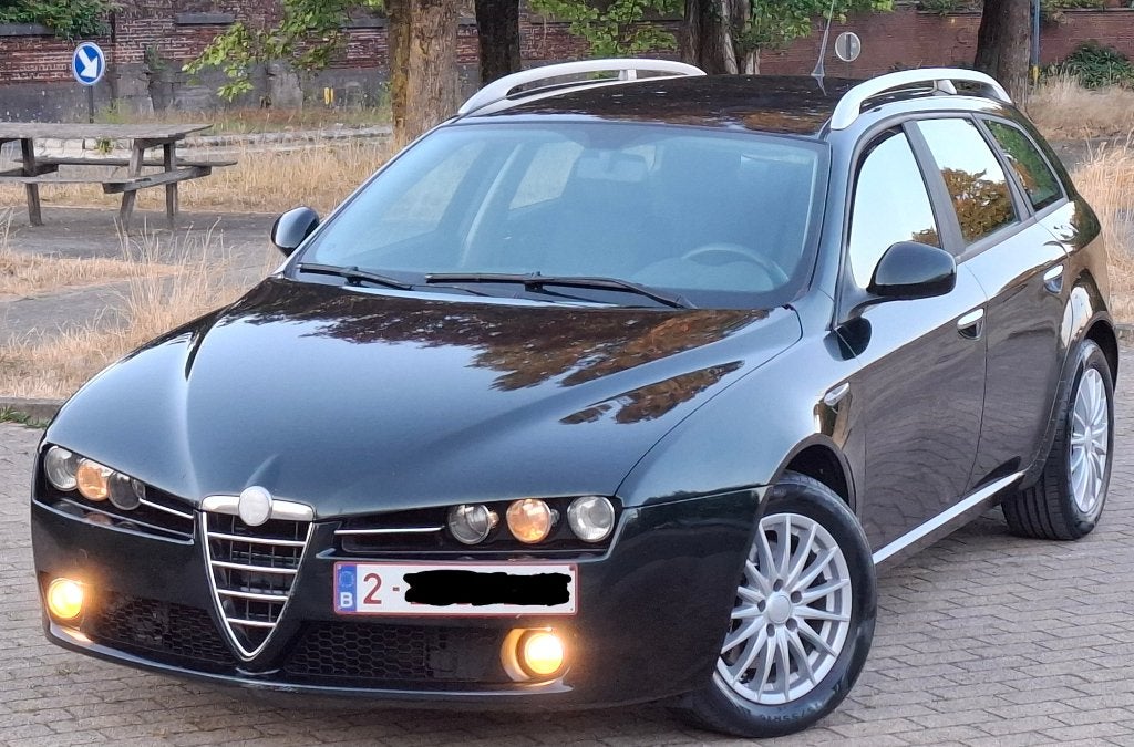 Alfa Romeo 159 1.9 diesel 2008/ 165 000 km !  euros 4, Auto's, Voorwielaandrijving, Stof, Elektrische ramen, 4 cilinders