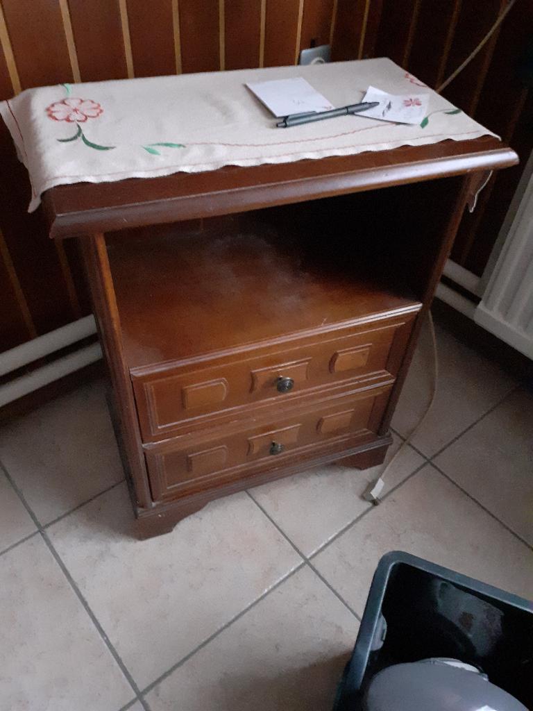 klein kastje telefoonkastje, Ophalen, Zo goed als nieuw