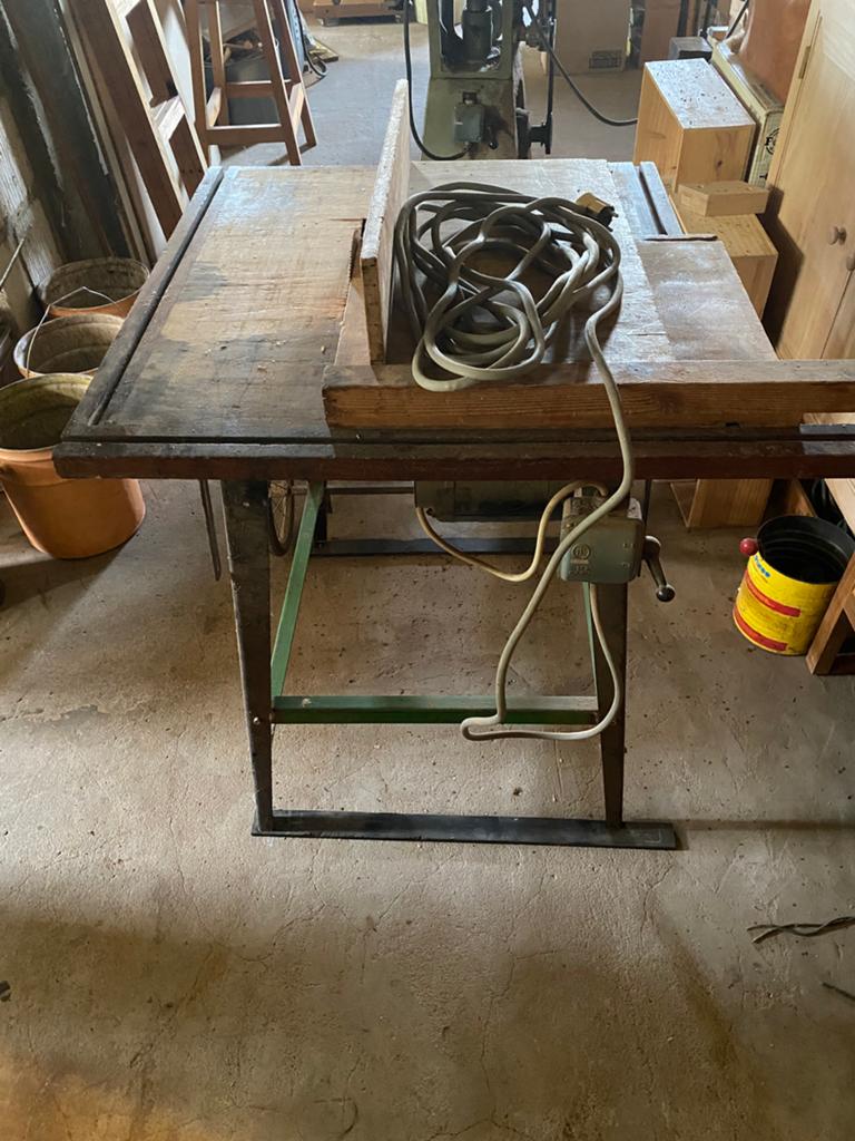 Cirkelzaag tafel op wielen., Ophalen, Gebruikt