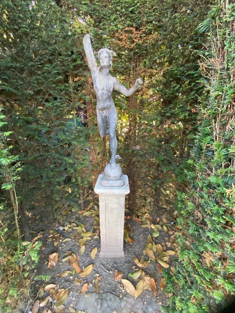 Een antiek Engels loden tuinbeeld van Mercurius, Tuin en Terras, Ophalen, Gebruikt, Overige materialen, Overige typen