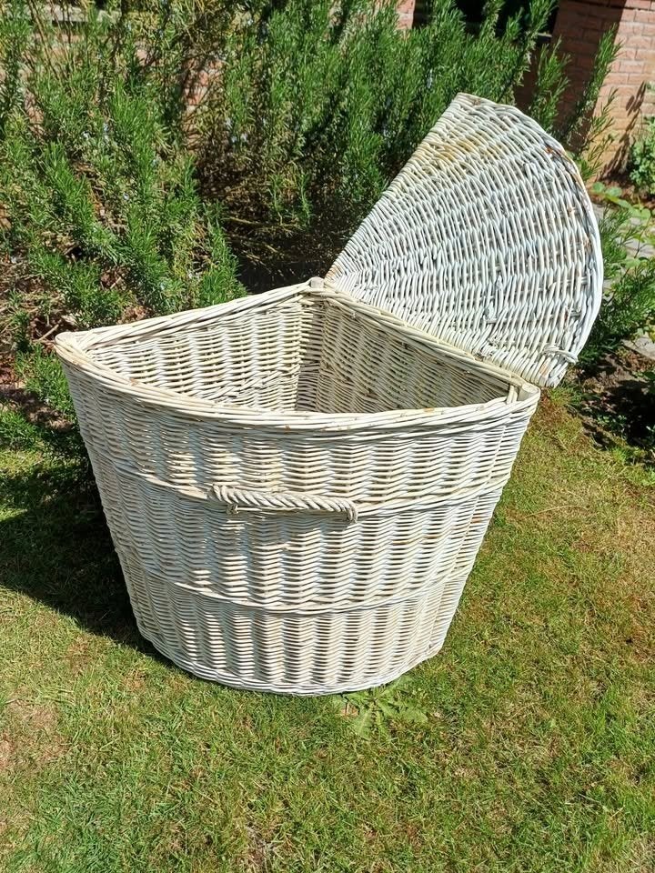Grand panier à linge d'angle en osier vintage, Enlèvement, Utilisé, Osier, Panier