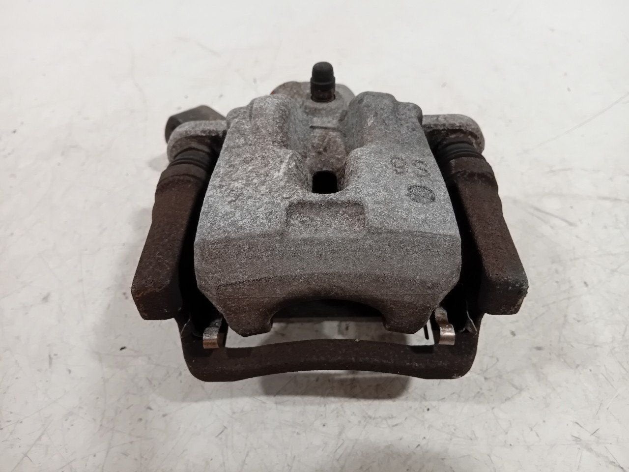 Remklauw links achter Suzuki Vitara, Onderdelen@venauto.nl, Van der Ven Autorecycling B.V., Ettenseweg 76, 4706 PB Roosendaal, The Netherlands