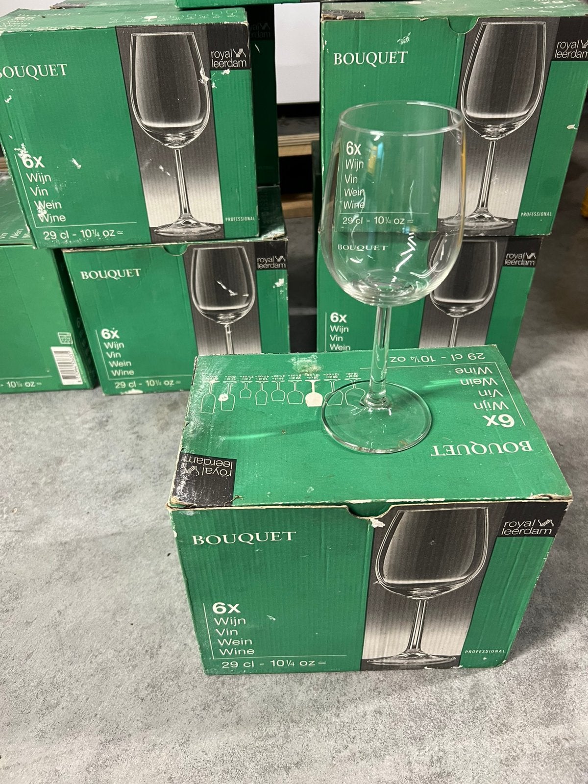 Bouquet wijnglas 29cl 64 stuks, Verzamelen, Glas en Drinkglazen, Ophalen, Zo goed als nieuw