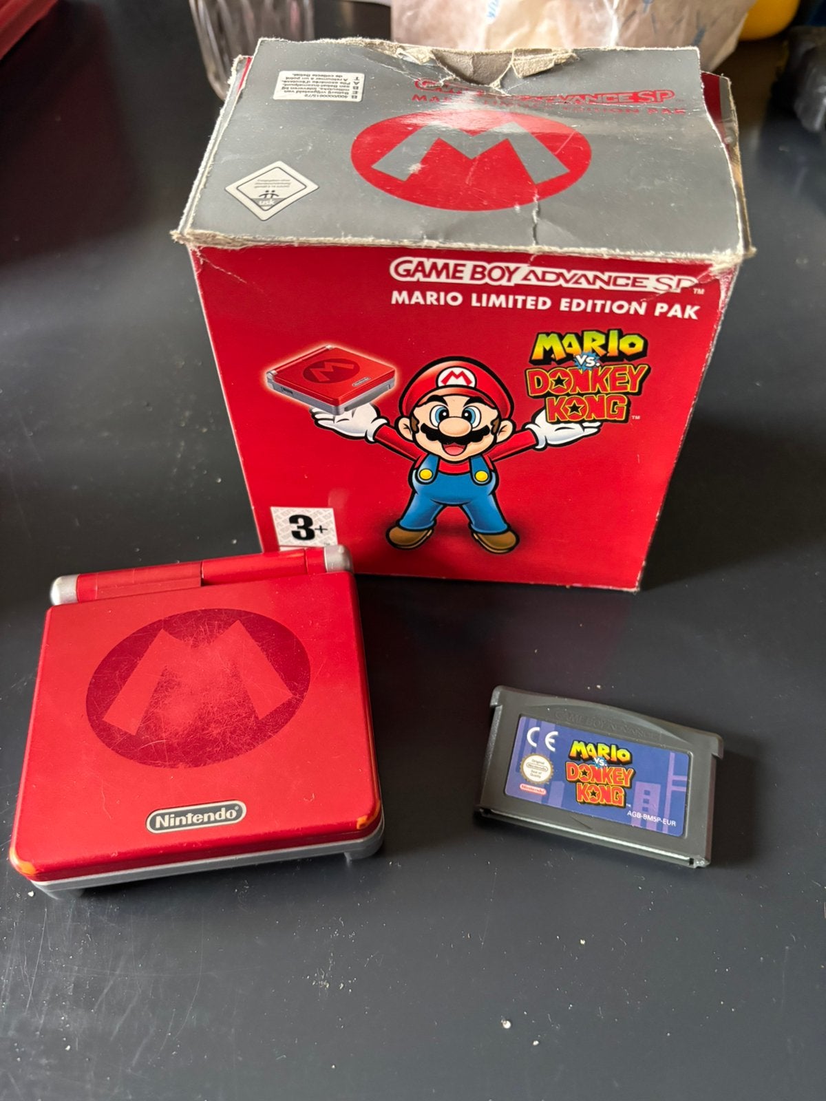 Game boy advance limited edition Mario vs donkey kong, Games en Spelcomputers, Spelcomputers | Nintendo Game Boy, Ophalen, Zo goed als nieuw