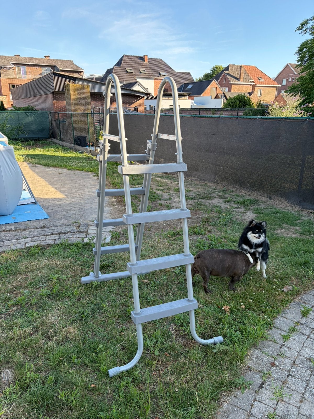 Bestway trapladder 122cm (nieuw), Tuin en Terras, Ophalen, Zo goed als nieuw
