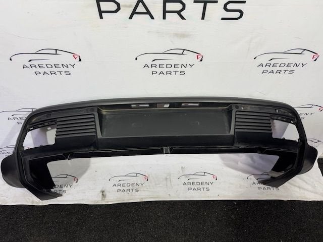Porsche Taycan Diffuser Achterbumper Origineel 9J0807983F, Gebruikt, -, -, Porsche