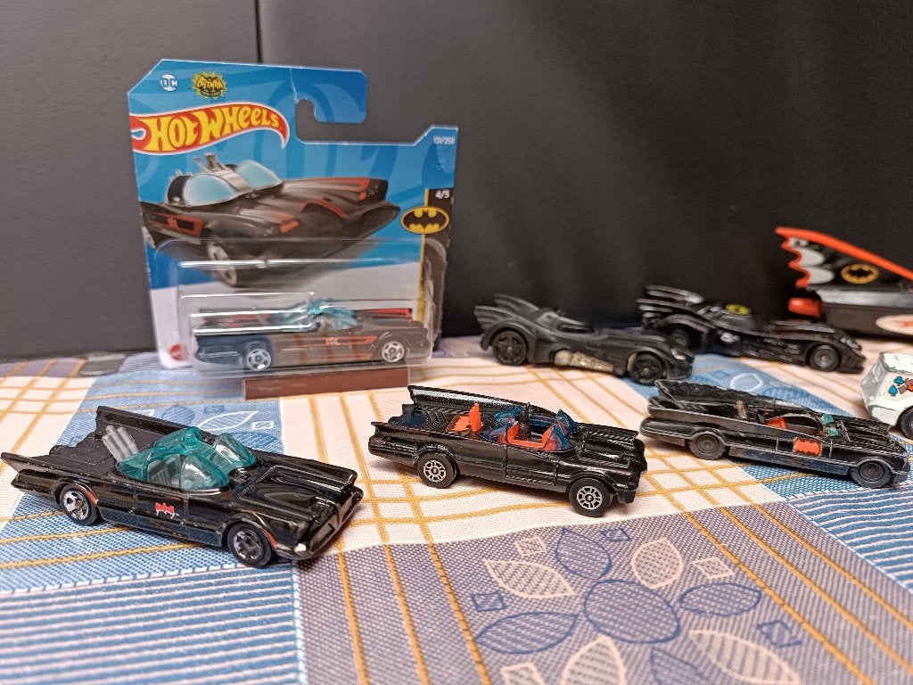 Batman - Corgi - Ertl - Husky - Hot Wheels - Hotwheels, Verzamelen, Ophalen of Verzenden, Gebruikt, Film, Overige typen