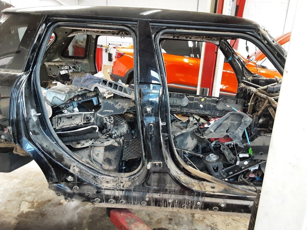 DIVERS MONTANT PORTE C D Mini Mini (F55) (01-2013/10-2017), Autos : Pièces & Accessoires, Petuelring 130
80809  München, DE, Mini