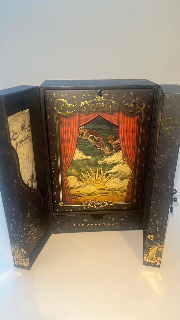 Tomorrowland 2017 Collector Box + originele bandjes, Collections, Enlèvement ou Envoi