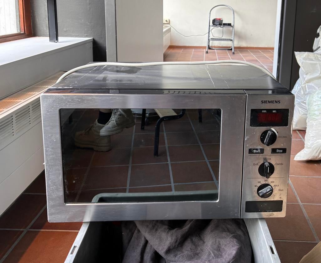Inbouw microgolfoven, Elektronische apparatuur, Microgolfovens, Ophalen, Microgolfoven, Grill, Zo goed als nieuw