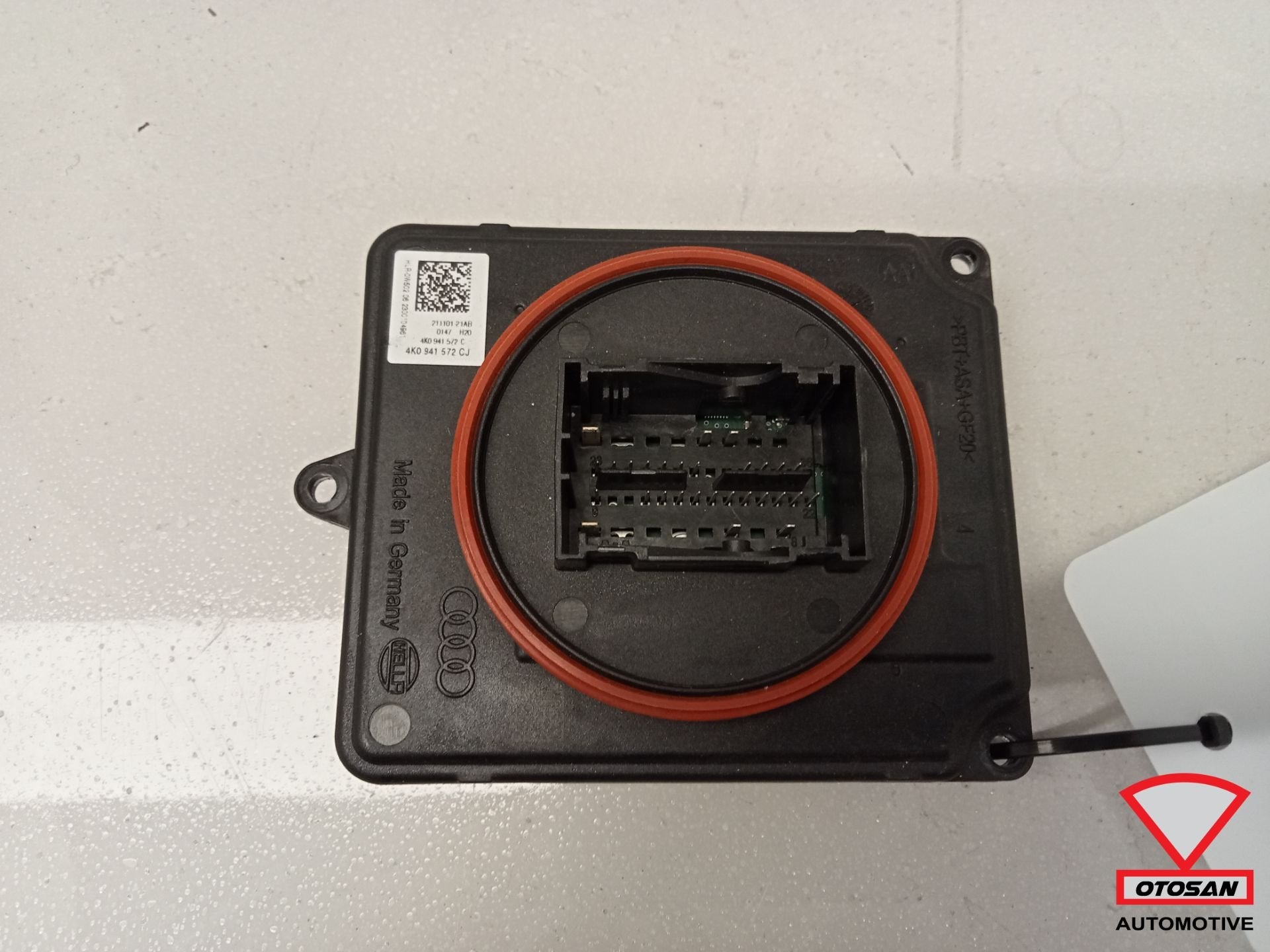Module de ballast x non pour phare VW Audi 4KO941572CJ, AUDI AG, Auto-Union-Strasse 1
85045  Ingolstadt, DE, Audi, Utilisé