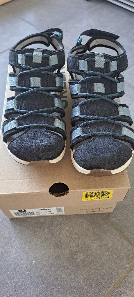 Sandales de marche Clarks pour femmes taille 39, Enlèvement, Comme neuf, Chaussures