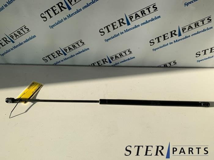 Amortisseur capot moteur droit d'un Mercedes S-Klasse, 3 mois de garantie, Utilisé, -, -