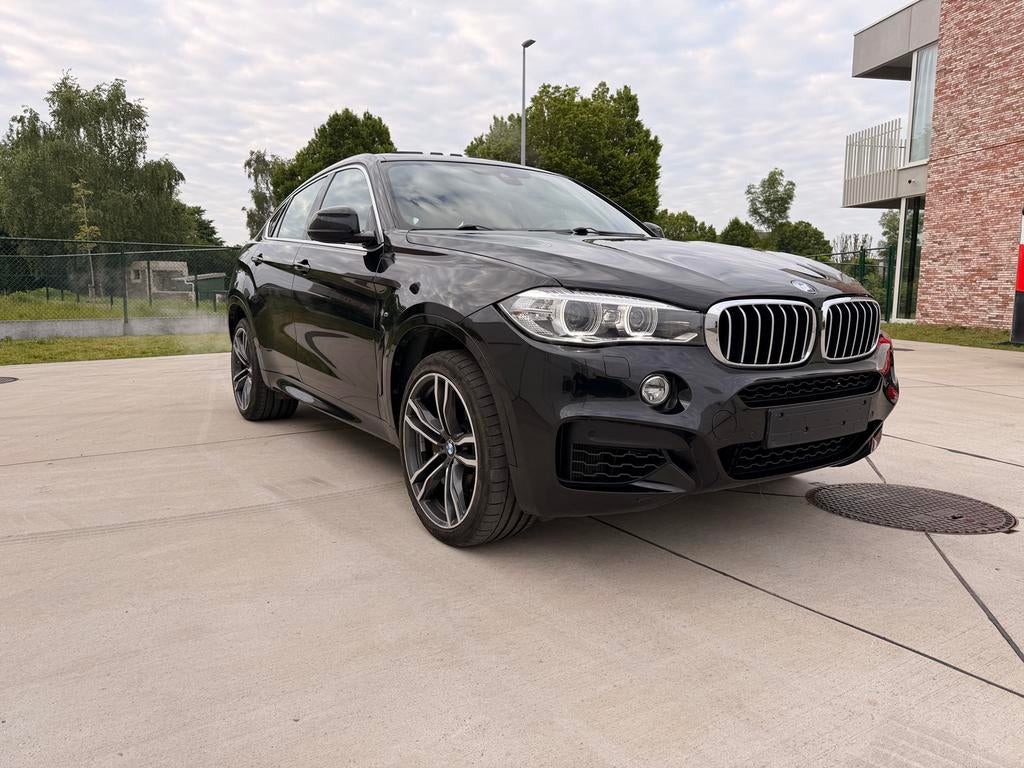 Pack M pour BMW X6 xDrive50i — 2015, Autos, BMW, Entreprise, X6, Caméra de recul, Essence, Euro 6, Automatique, Quatre roues motrices / 4X4