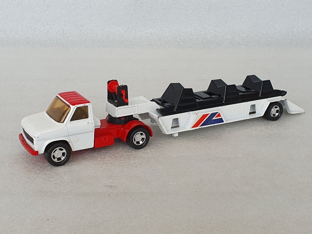 Matchbox - Super Kings: Ford Boat Transporter (K-27), Ophalen of Verzenden, Gebruikt, Bus of Vrachtwagen