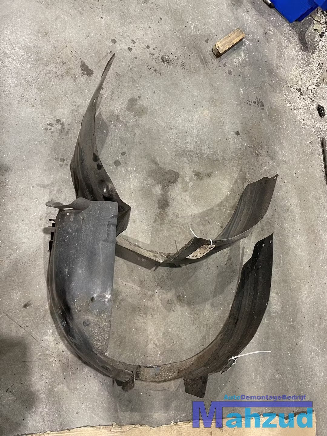 OPEL CORSA combo C Links rechts voor modderkuip wielkuip, Opel Automobile GmbH, Avant, Opel, Bahnhofsplatz 1
65423  Russelsheim am Main, DE